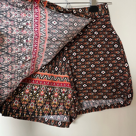 Patterned Mini Skort - Picture 2 of 3
